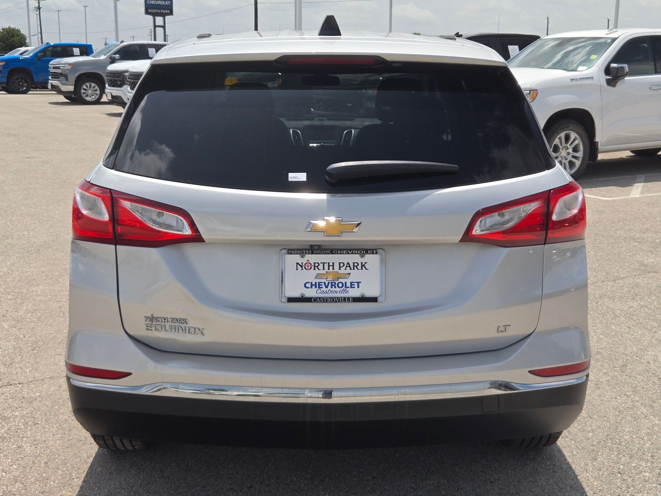Used 2018 Chevrolet Equinox LT FWD image 4