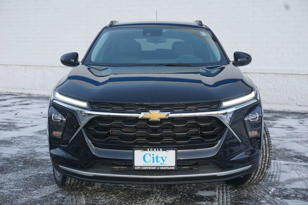 New 2026 Chevrolet Trax LT w/ Driver Confidence Package image 5