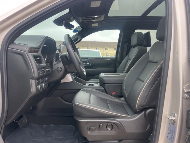 Used 2024 Chevrolet Tahoe Premier w/ Advanced Technology Package image 15