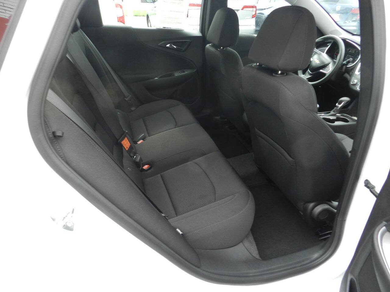 Used 2024 Chevrolet Malibu LS FWD image 12