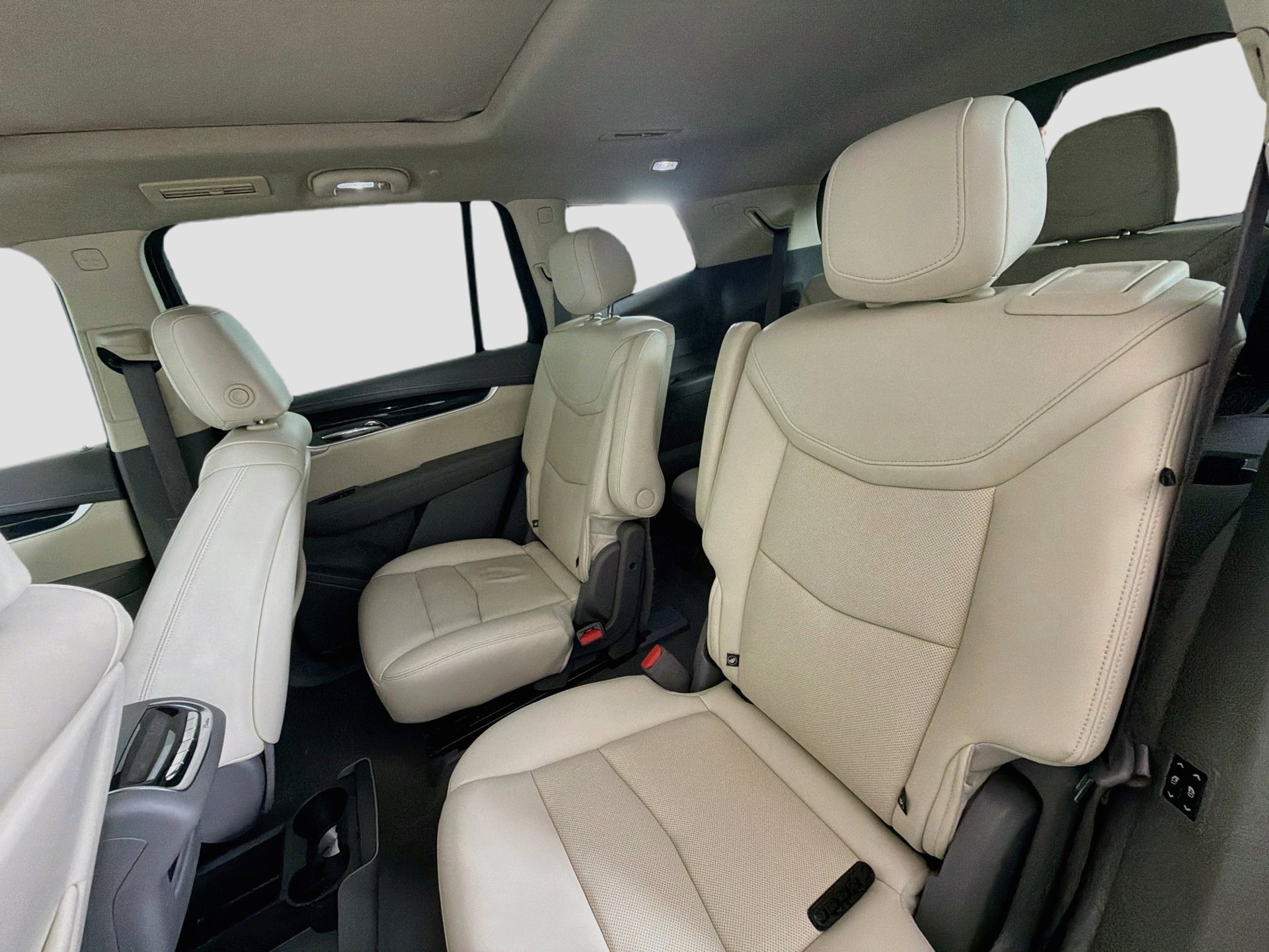 Used 2023 Cadillac XT6 Premium Luxury FWD image 24