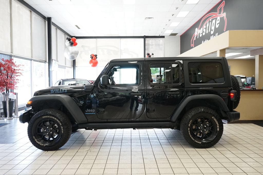 Used 2024 Jeep Wrangler Unlimited AWD/4WD image 3