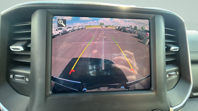 Used 2019 RAM 1500 Laramie AWD/4WD image 14