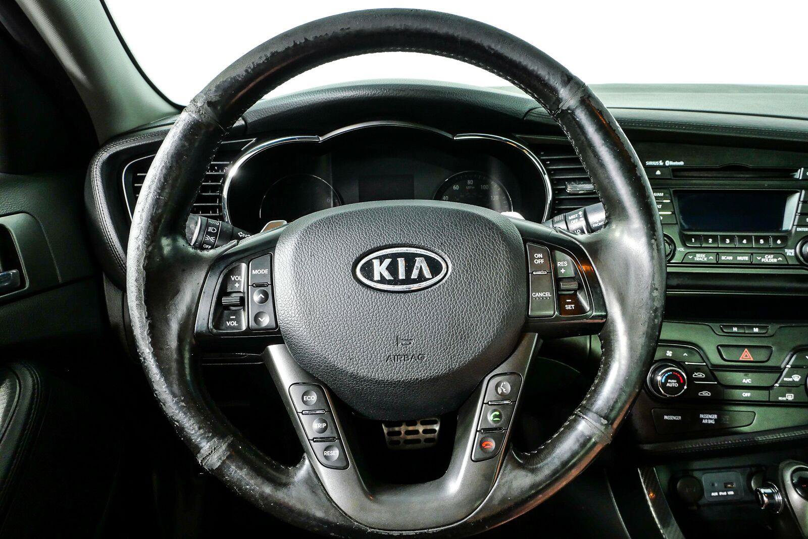 Used 2011 Kia Optima SX FWD image 9