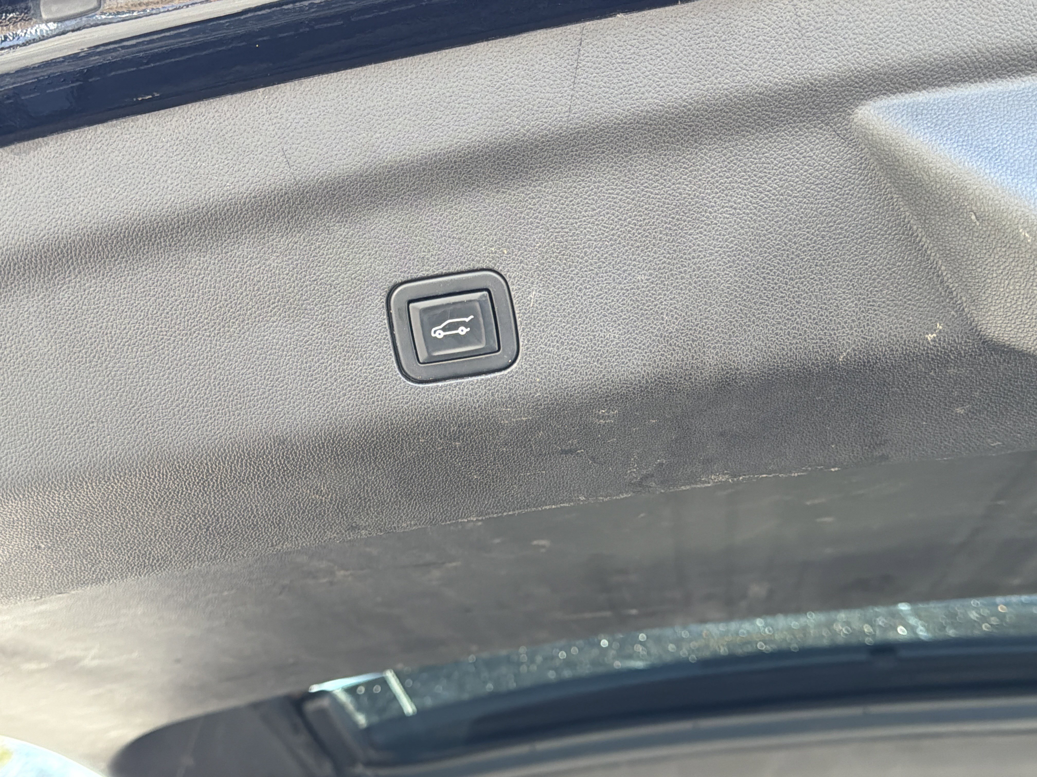 Used 2021 Chevrolet Tahoe LT w/ Rear Media and Nav Package image 20