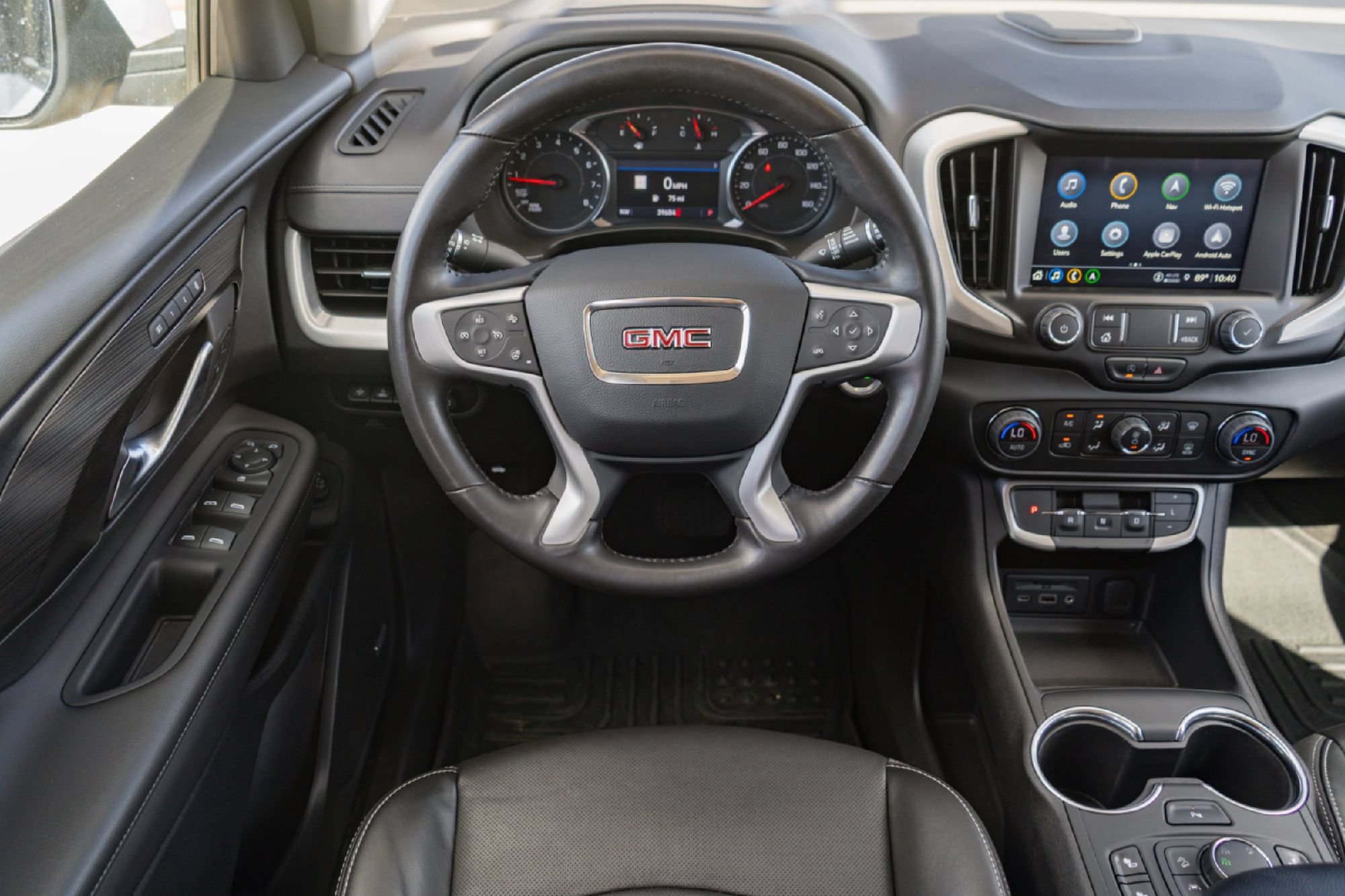 Used 2022 GMC Terrain SLT w/ Infotainment Package II AWD/4WD image 22