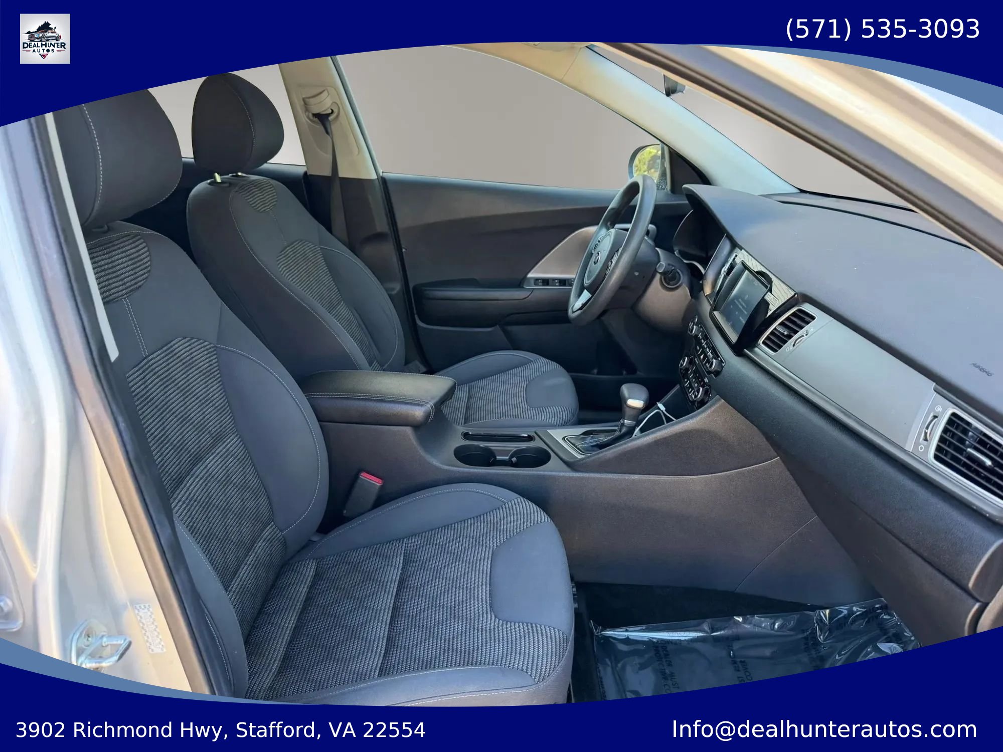 Used 2017 Kia Niro LX FWD image 15