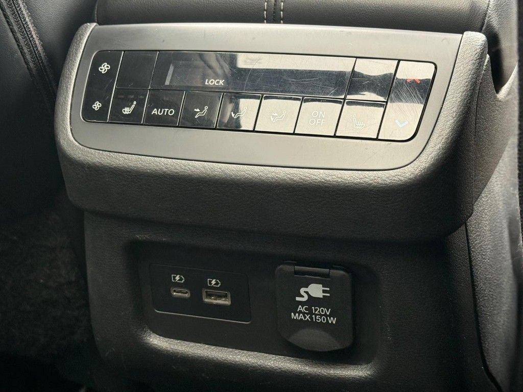 Used 2023 Nissan Pathfinder Platinum AWD/4WD image 14