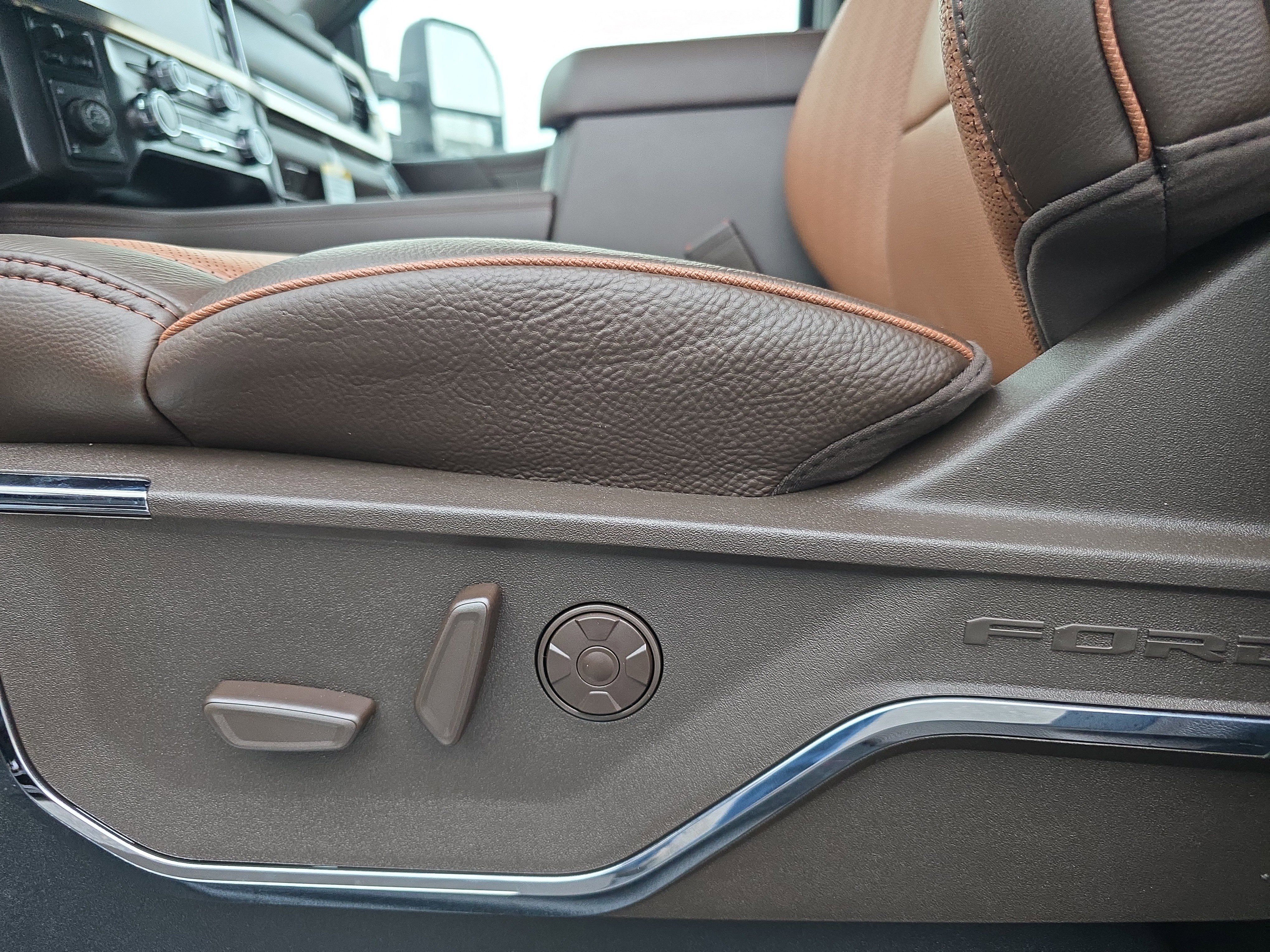 New 2026 Ford F250 King Ranch w/ Tremor Off-Road Package image 14