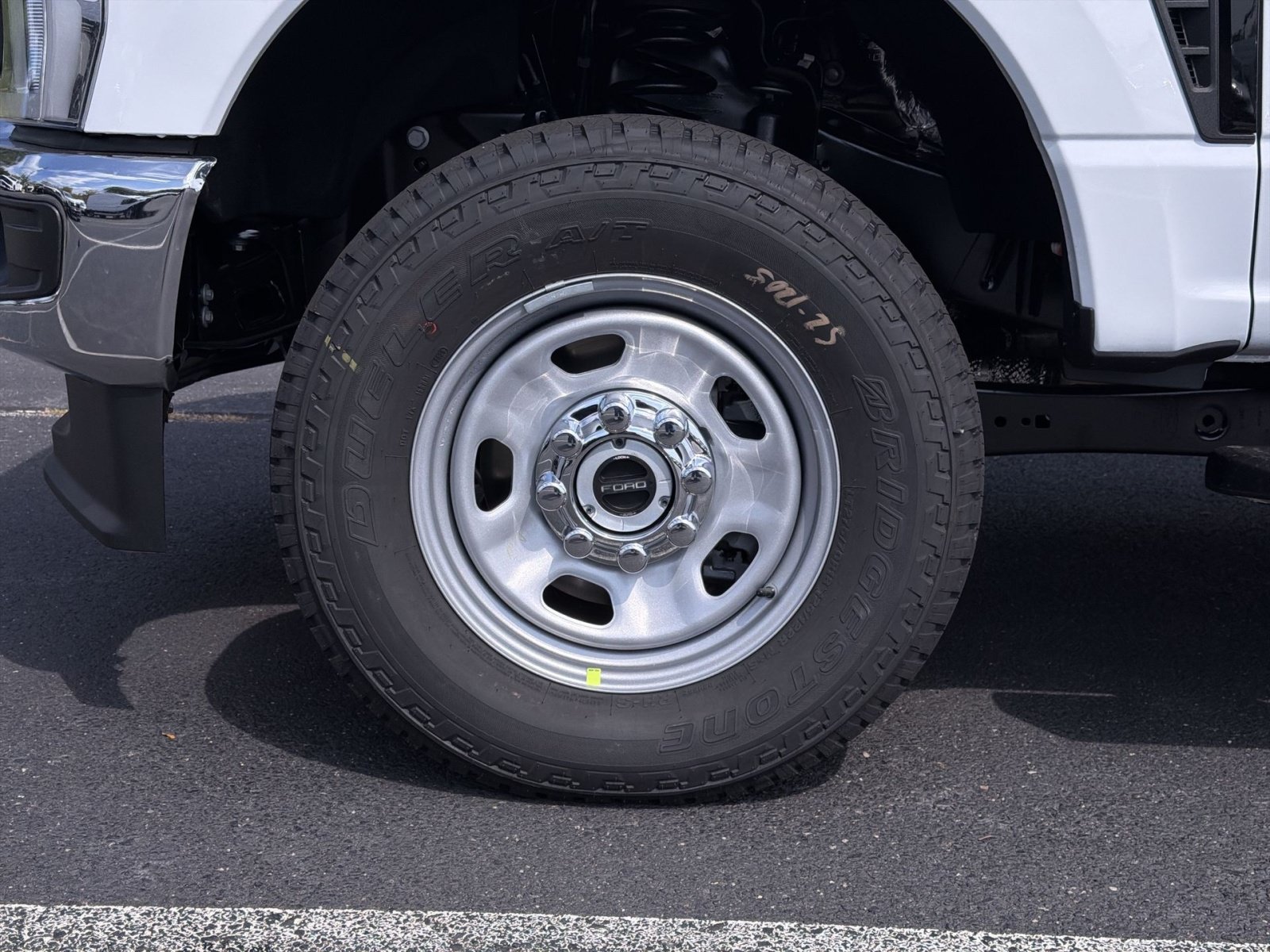 New 2027 Ford F350 XL w/ 360-Degree Camera Package AWD/4WD image 16