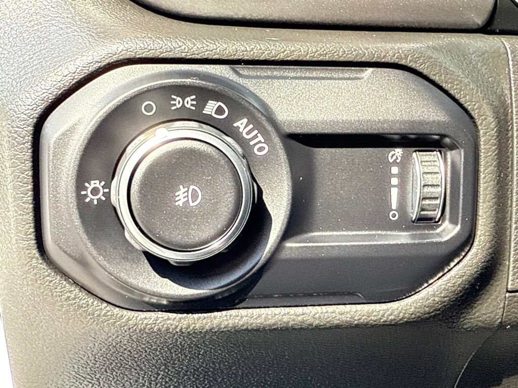 Used 2023 Jeep Wrangler Sport AWD/4WD image 20