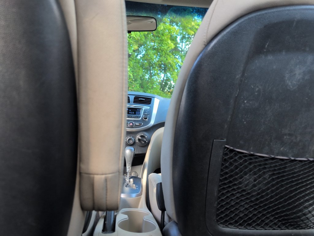 Used 2016 Hyundai Accent SE FWD image 28