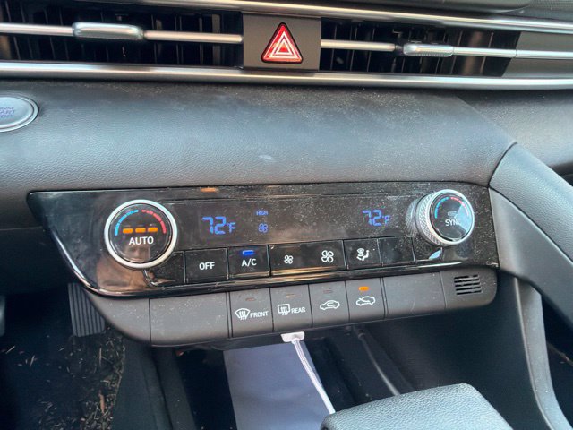 Used 2023 Hyundai Elantra SEL w/ Cargo Package FWD image 11