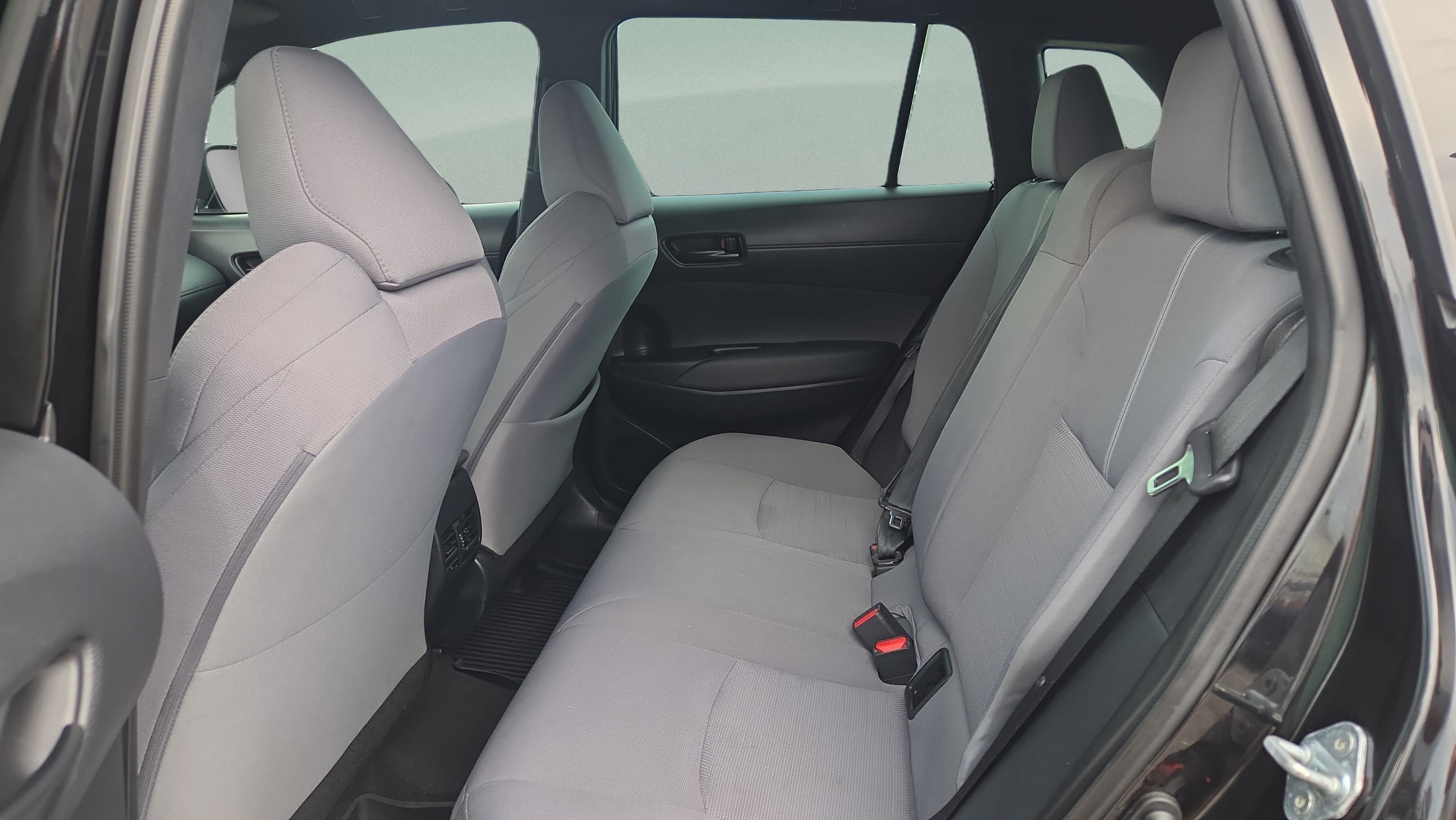 Used 2024 Toyota Corolla Cross AWD Hybrid image 15