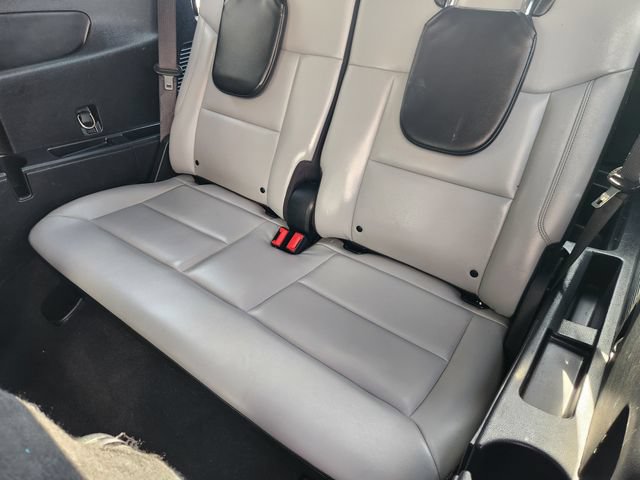 Used 2021 Ford Explorer XLT w/ Equipment Group 202A RWD image 30