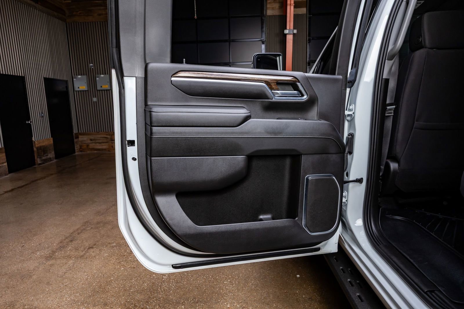 Used 2024 GMC Sierra 3500 SLE image 38