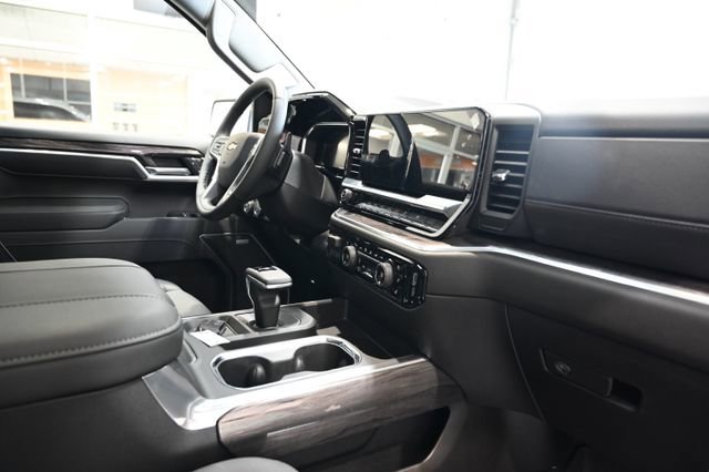 New 2026 Chevrolet Silverado 1500 LTZ w/ LTZ Premium Package image 14