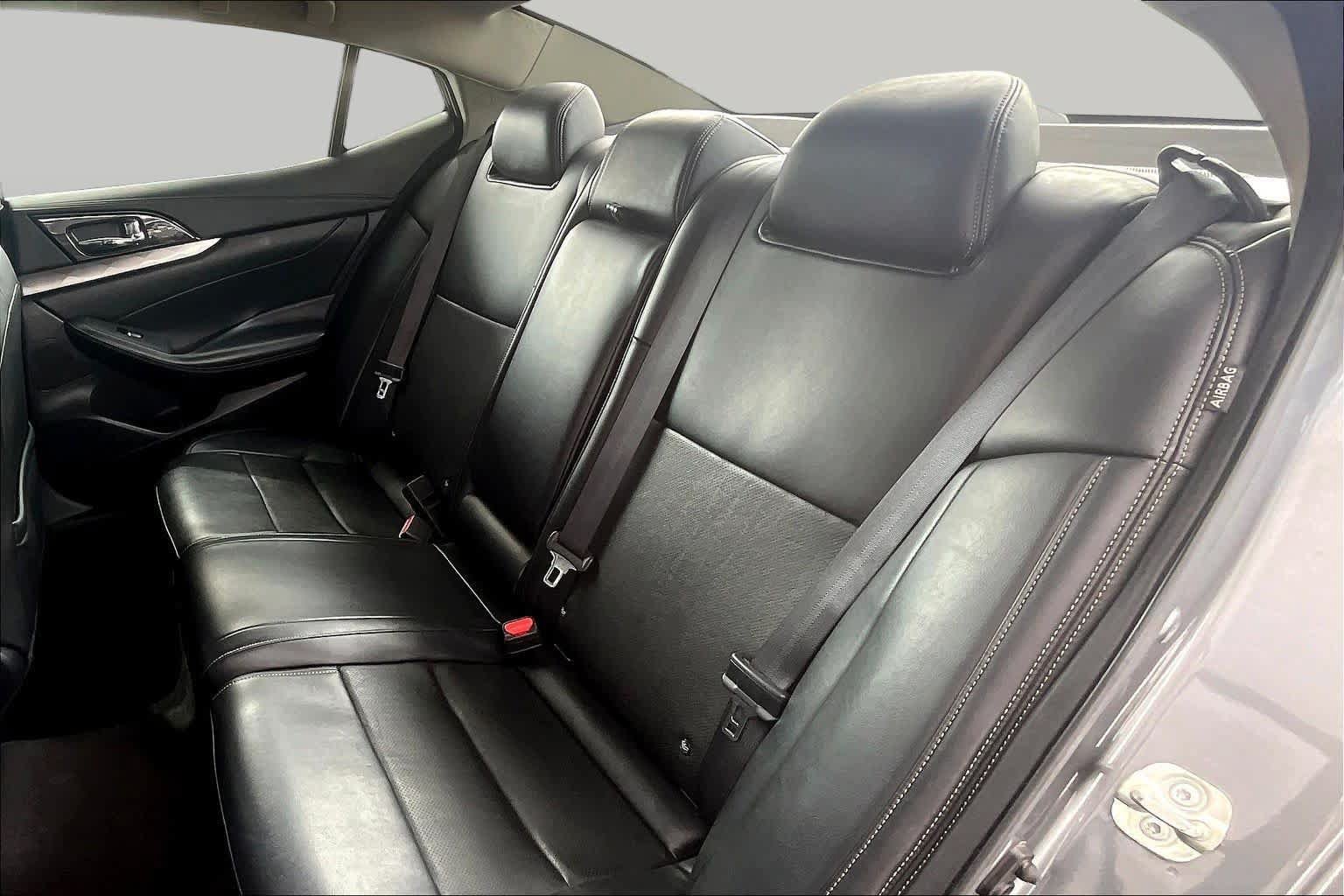 Used 2020 Nissan Maxima 3.5 SV w/ Floor Mat Group FWD image 19