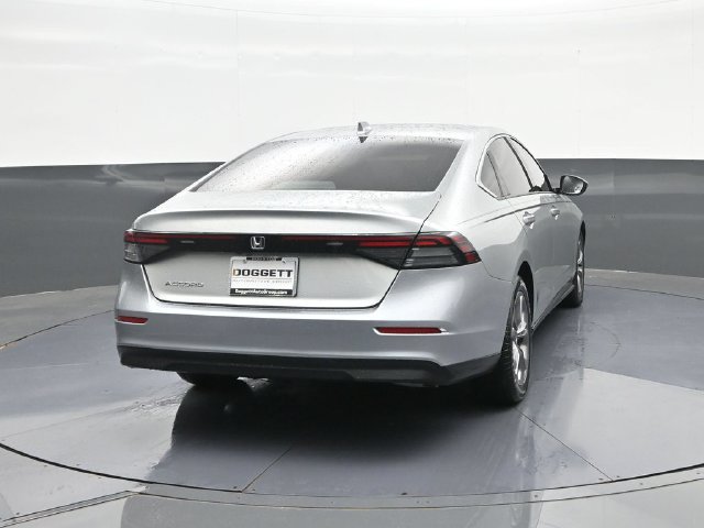Used 2024 Honda Accord EX image 11