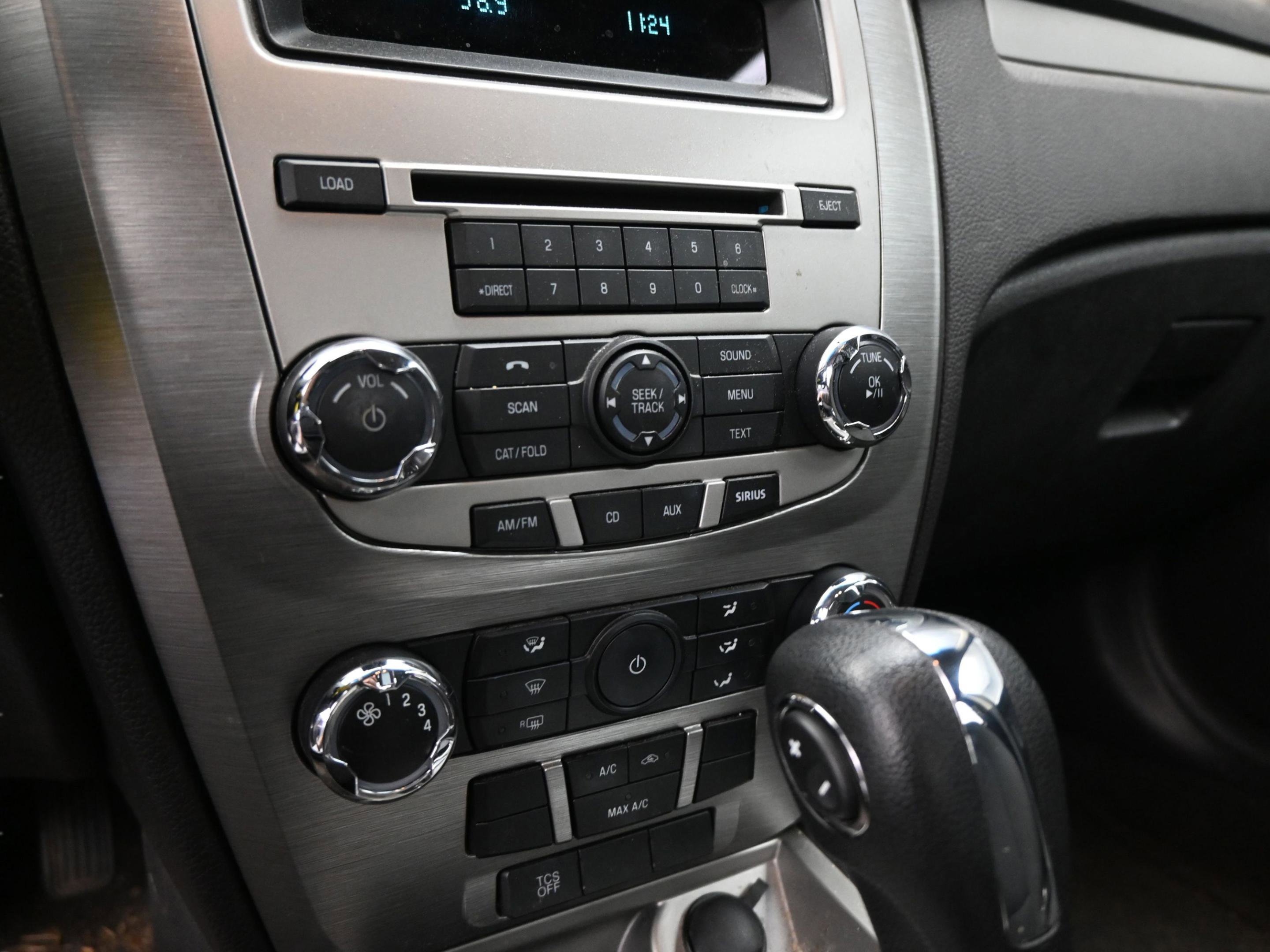 Used 2012 Ford Fusion SE image 28