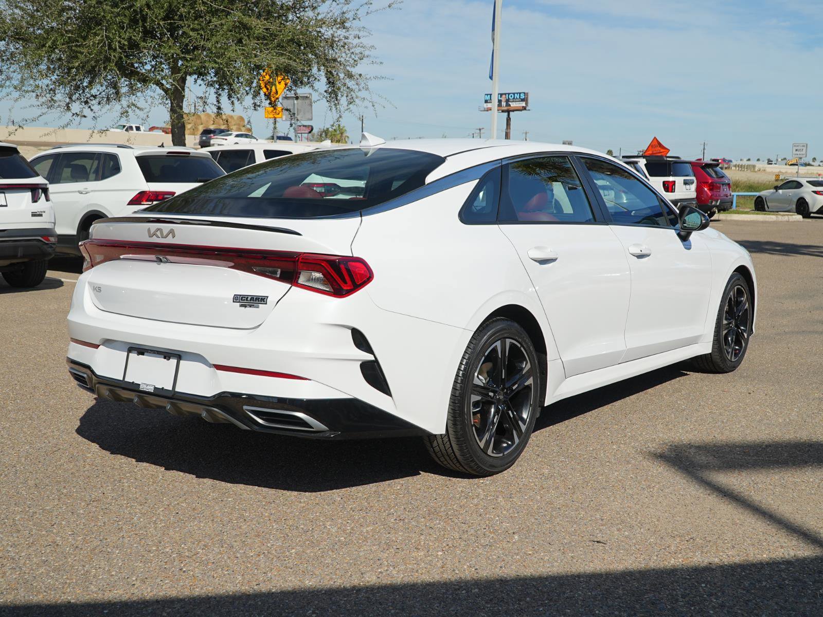 Used 2023 Kia K5 GT-Line w/ GT-Line Premium Package image 5