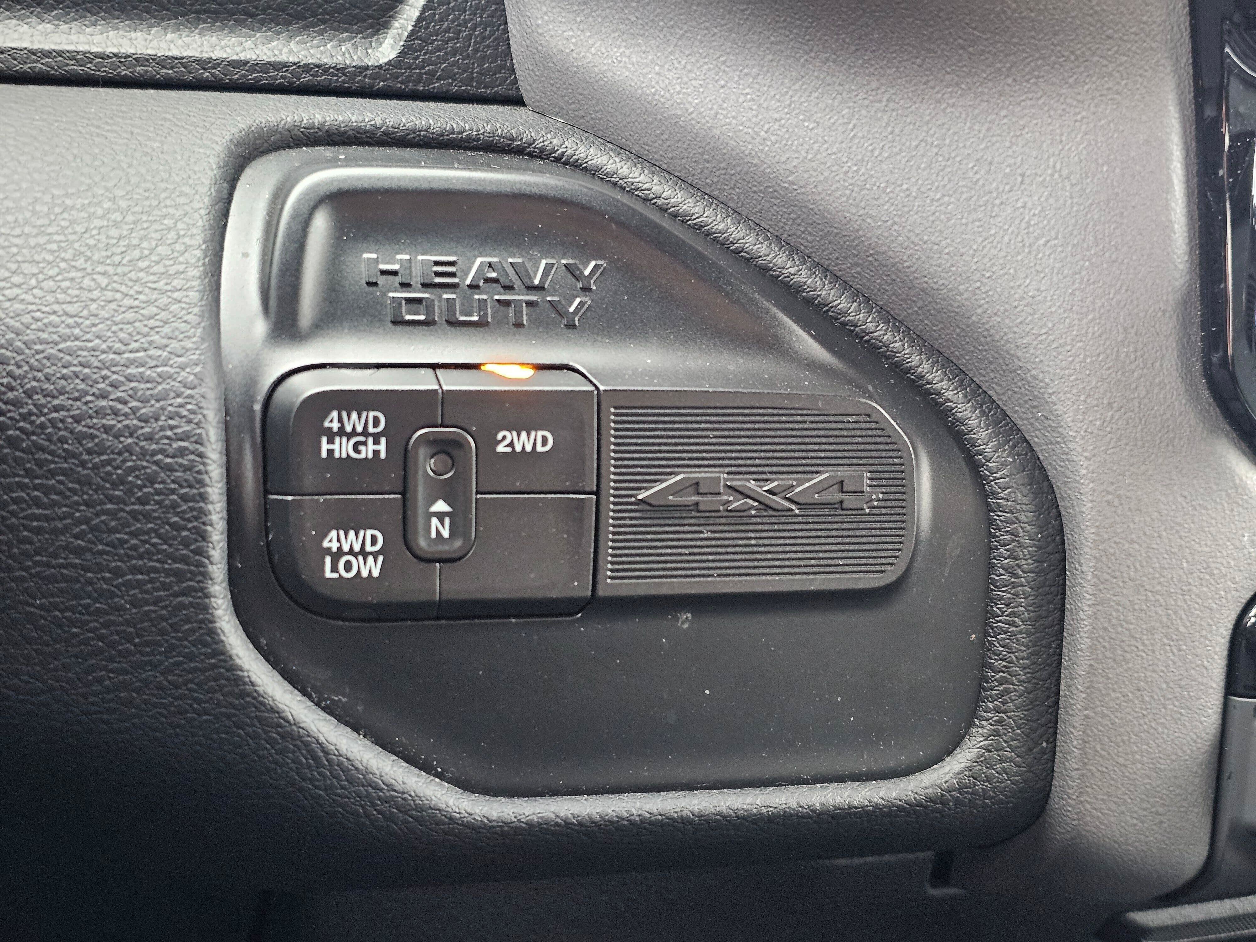 Used 2022 RAM 3500 Big Horn w/ Night Edition AWD/4WD image 23