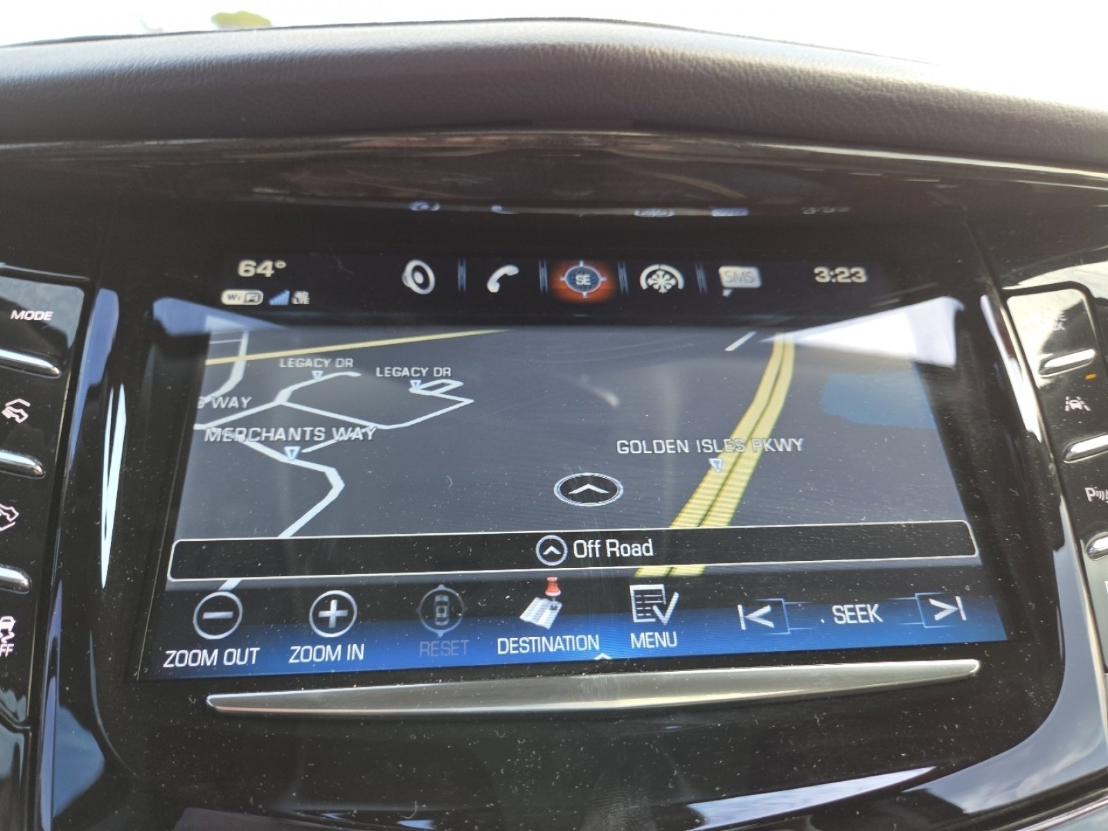 Used 2020 Cadillac Escalade Premium Luxury image 5