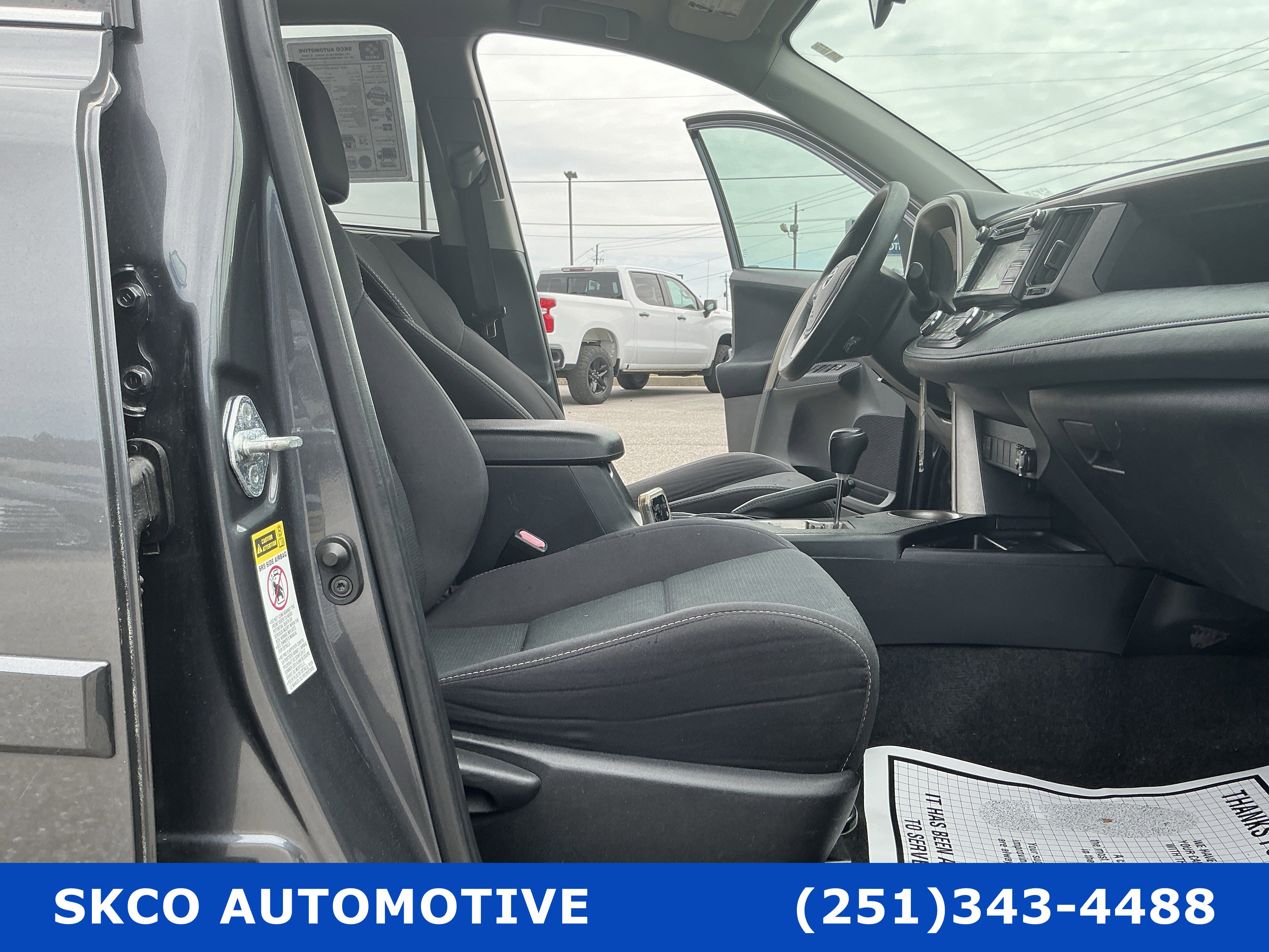 Used 2015 Toyota RAV4 XLE FWD image 13