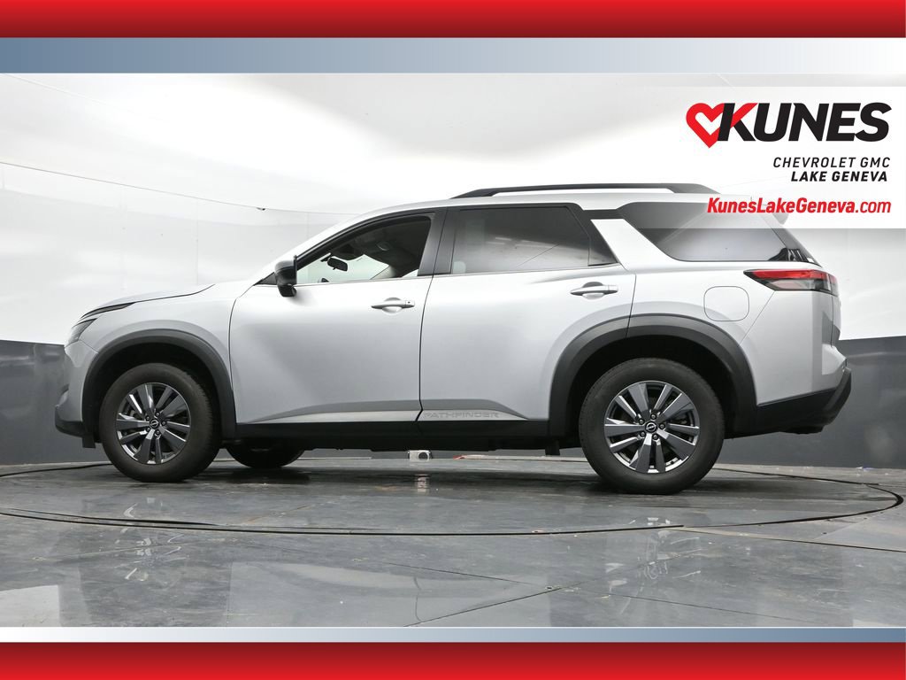 Used 2025 Nissan Pathfinder SV FWD image 45