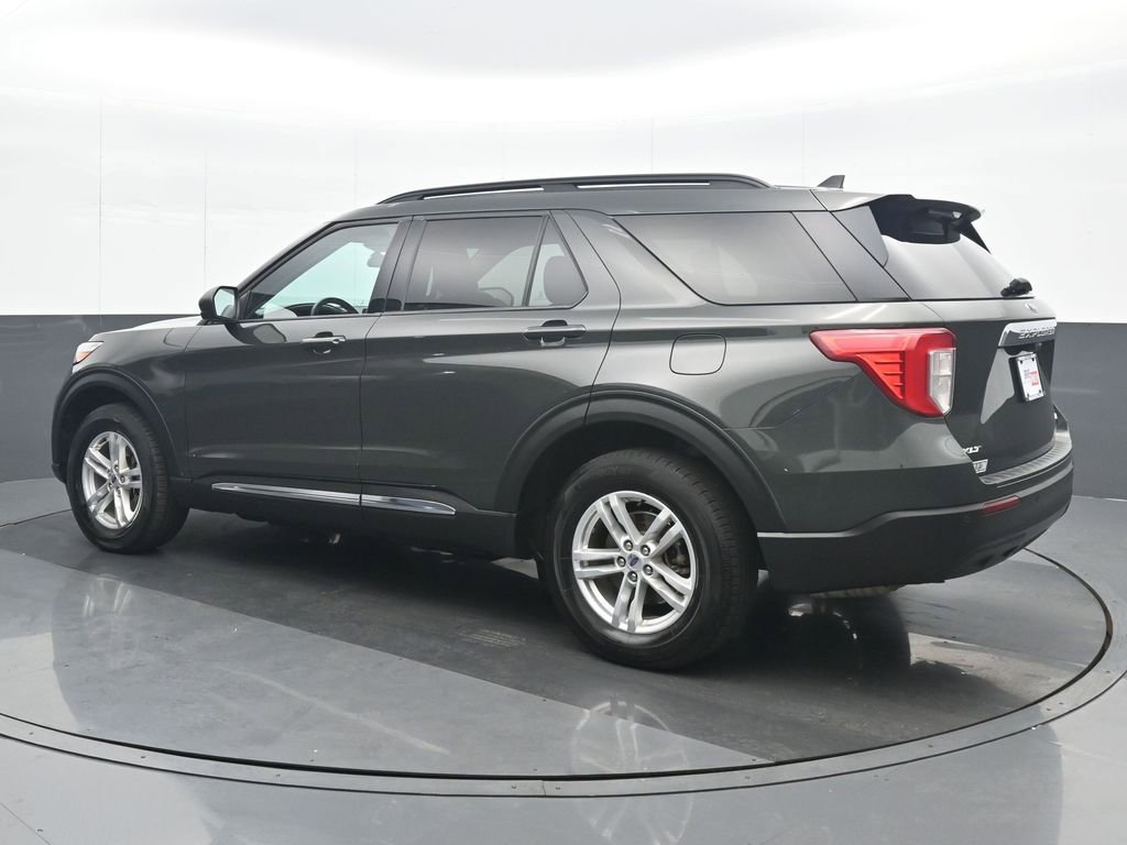 Used 2023 Ford Explorer XLT AWD/4WD image 4