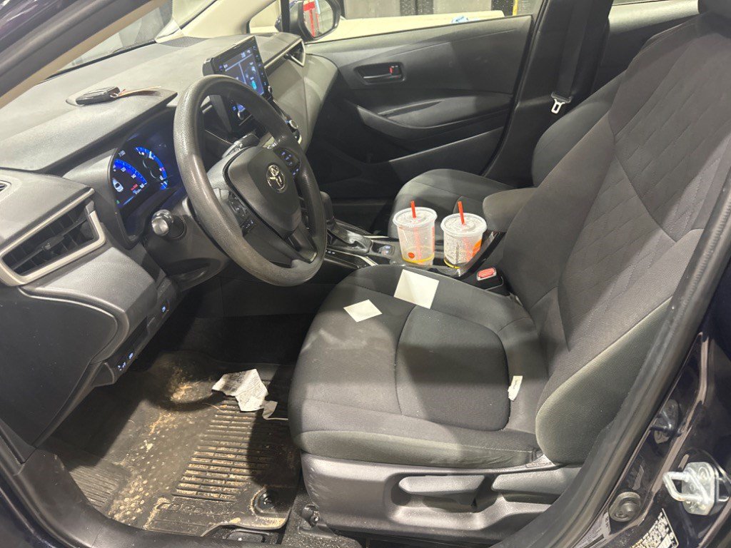 Certified 2022 Toyota Corolla LE FWD image 40