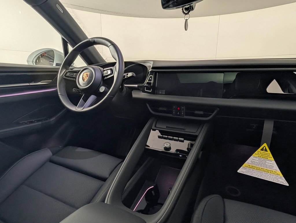 New 2026 Porsche Macan 4 Electric image 22