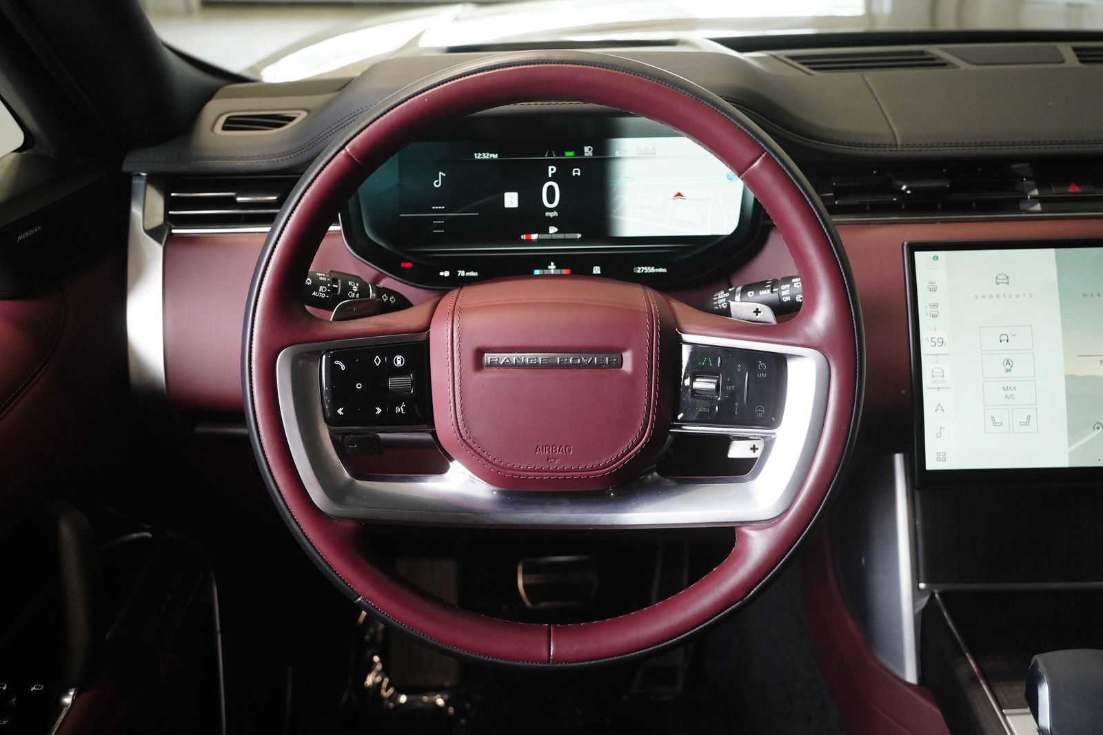 Used 2024 Land Rover Range Rover SE AWD/4WD image 15