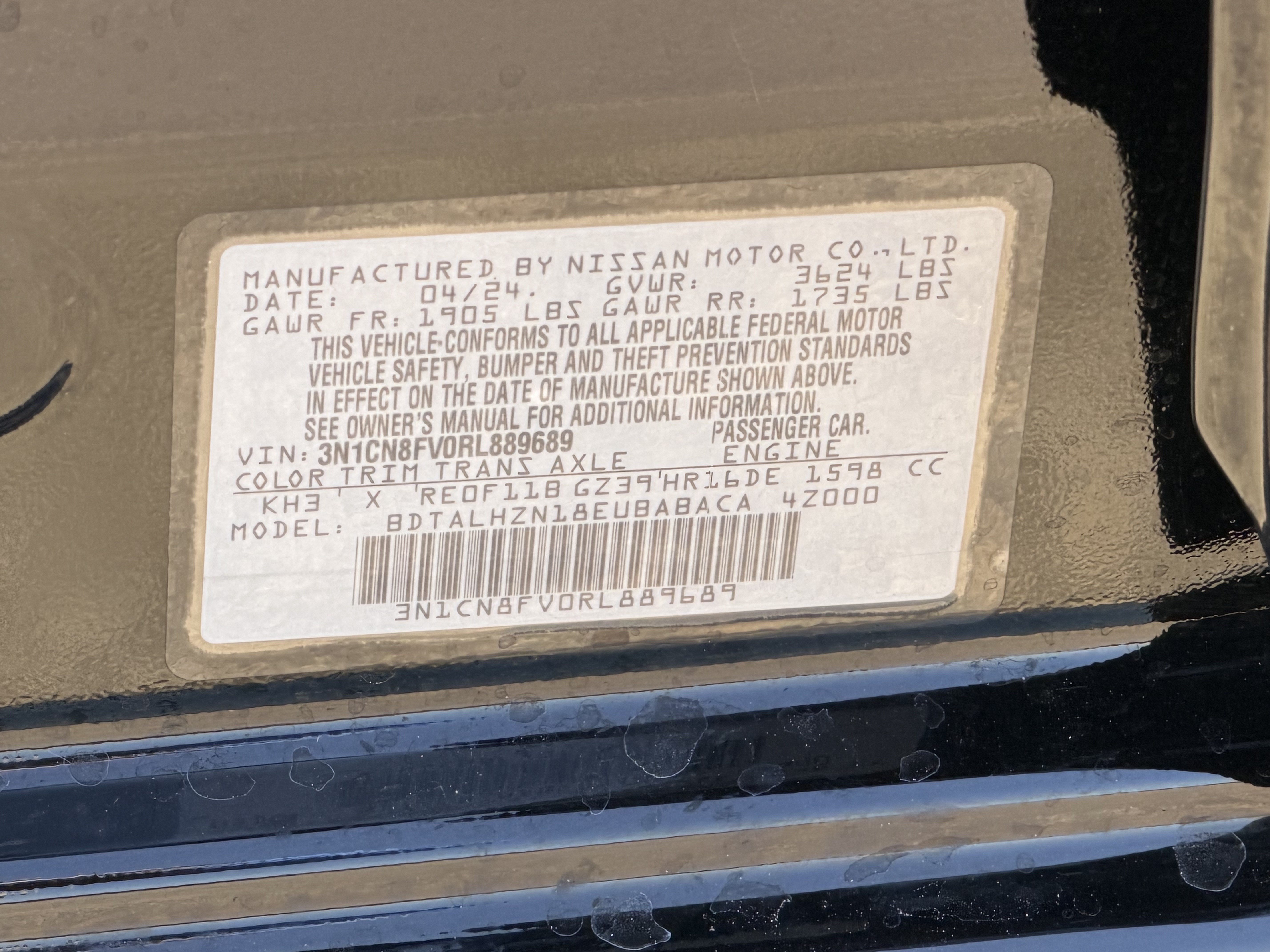 Used 2024 Nissan Versa SR FWD image 25