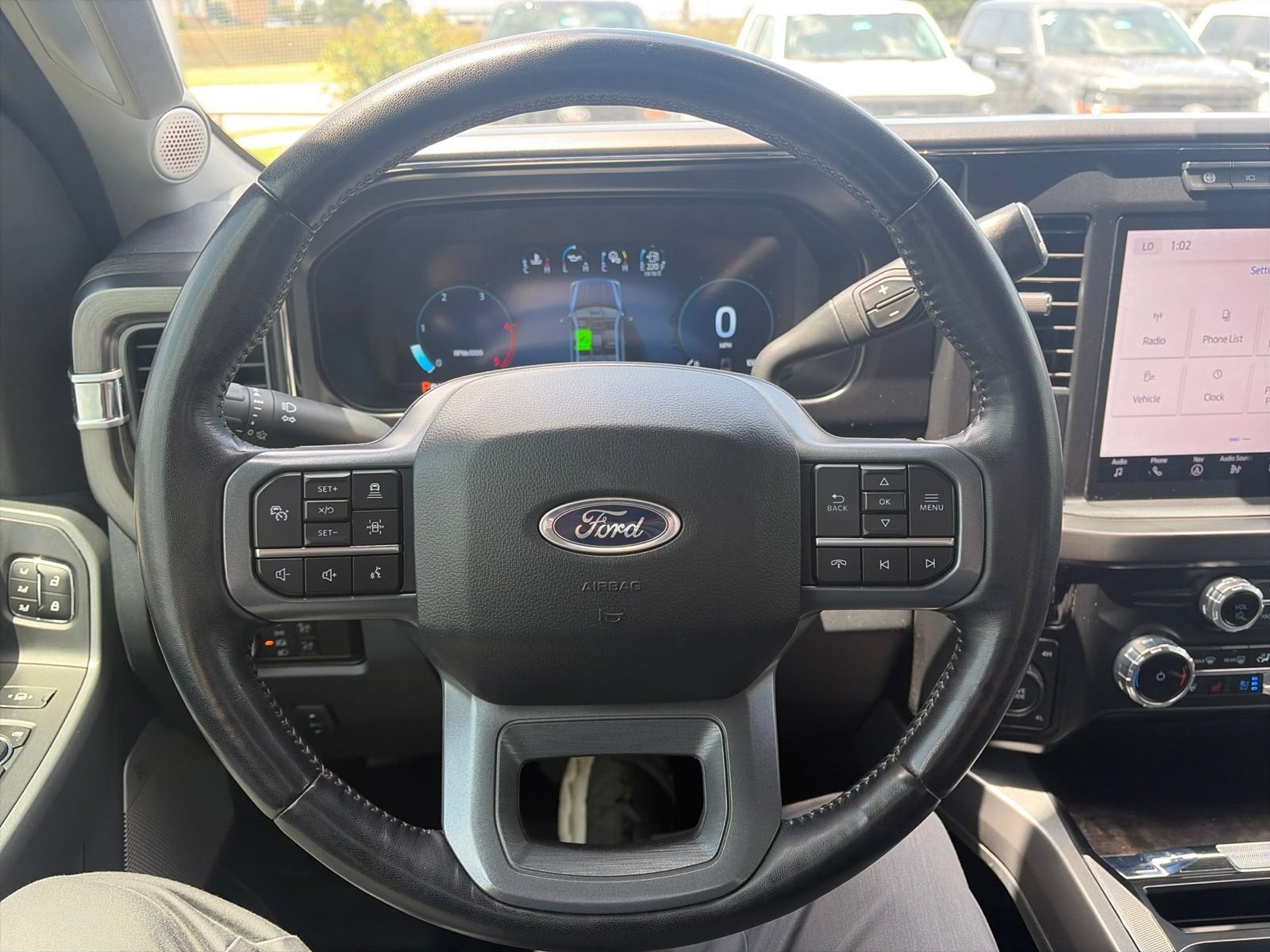 Used 2023 Ford F350 Lariat w/ Lariat Ultimate Package AWD/4WD image 19