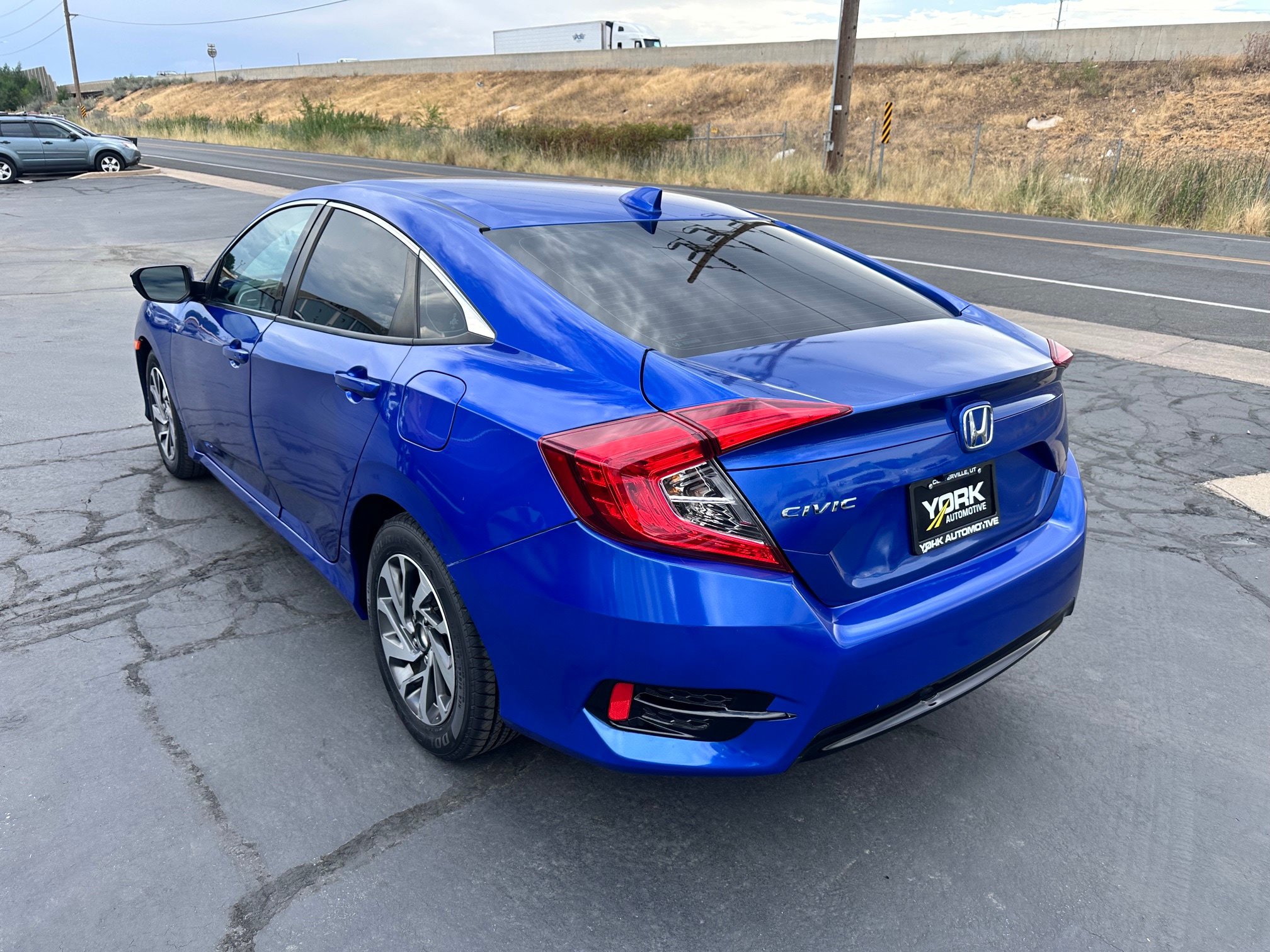 Used 2018 Honda Civic EX image 4
