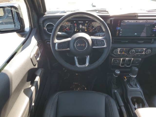 New 2026 Jeep Wrangler Unlimited Sahara AWD/4WD image 14