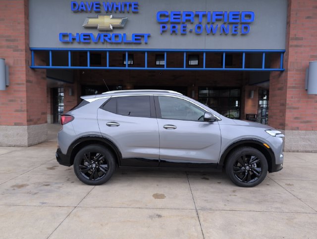 Used 2024 Buick Encore GX Sport Touring w/ Advanced Technology Package AWD/4WD image 9