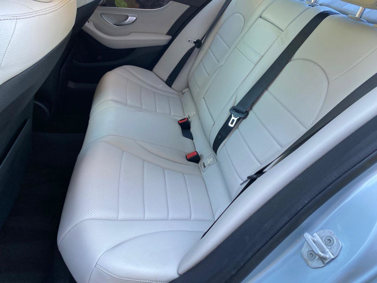 Used 2015 Mercedes-Benz C 300 Sedan image 31