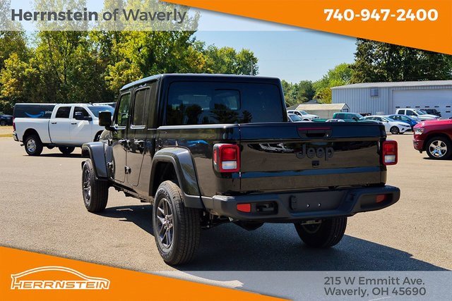 New 2025 Jeep Gladiator Sport image 5