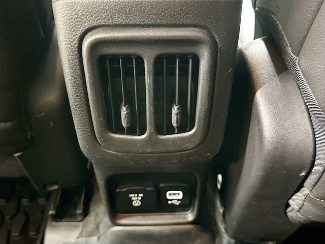 Used 2019 Jeep Compass Latitude image 25