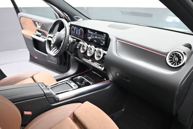 Used 2025 Mercedes-Benz GLA 35 AMG 4MATIC image 30