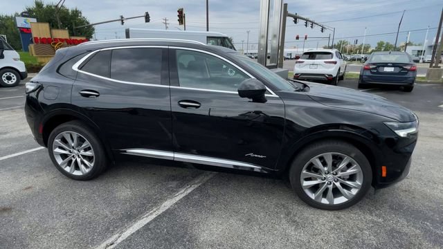 Used 2023 Buick Envision Avenir AWD/4WD image 3