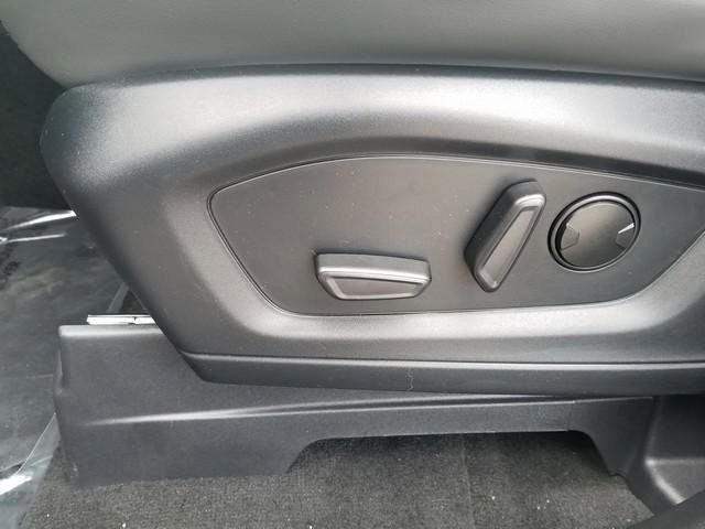 New 2026 Ford Explorer Active w/ Active Comfort Package image 18