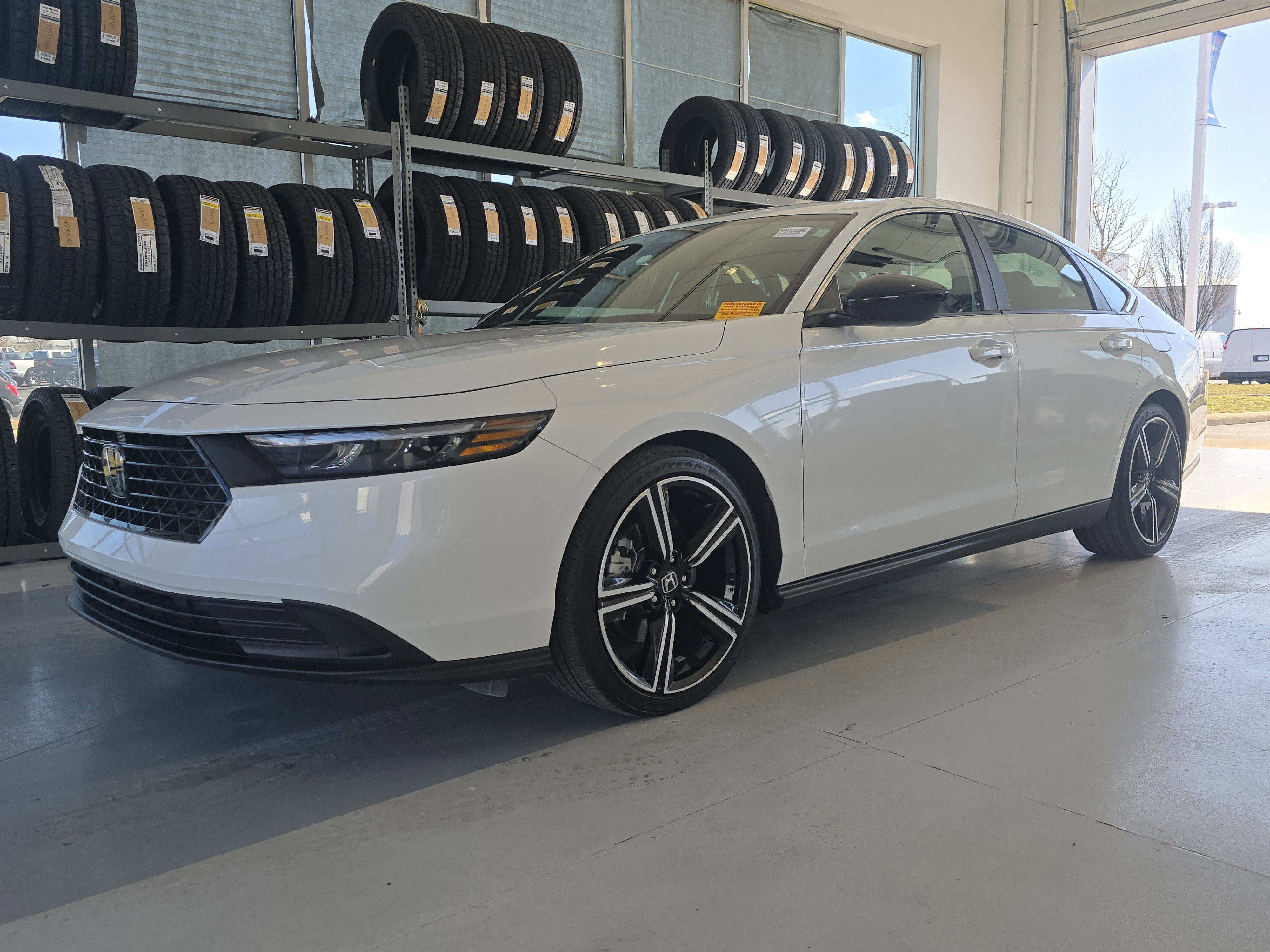 Used 2024 Honda Accord Sport image 4