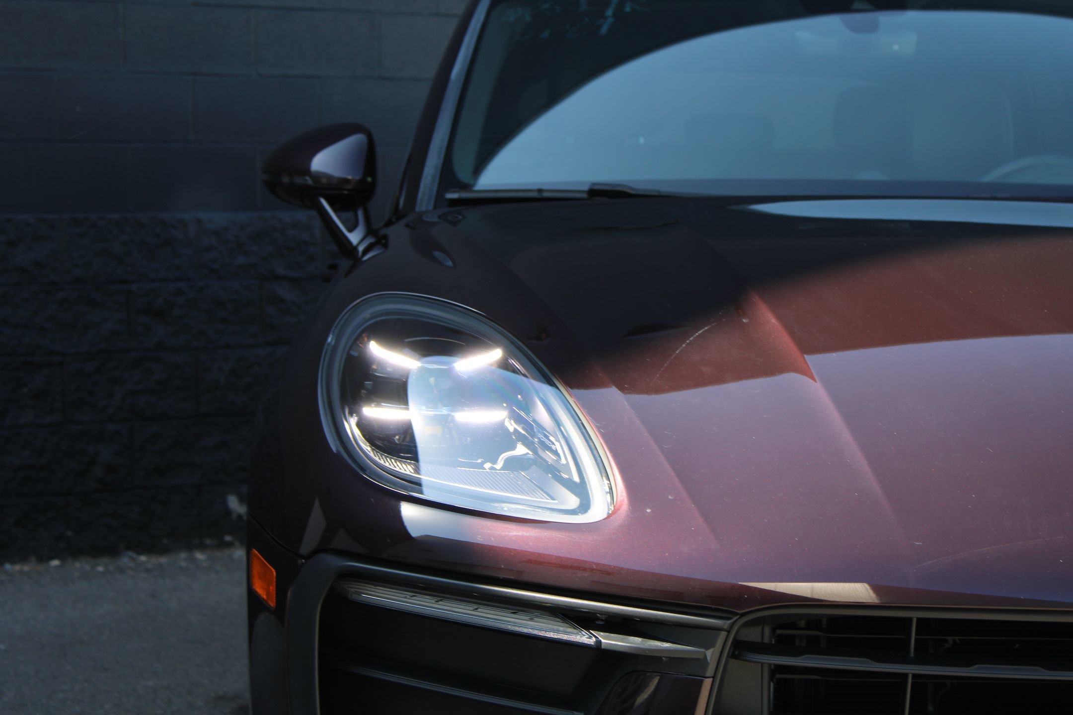 Certified 2024 Porsche Macan image 13