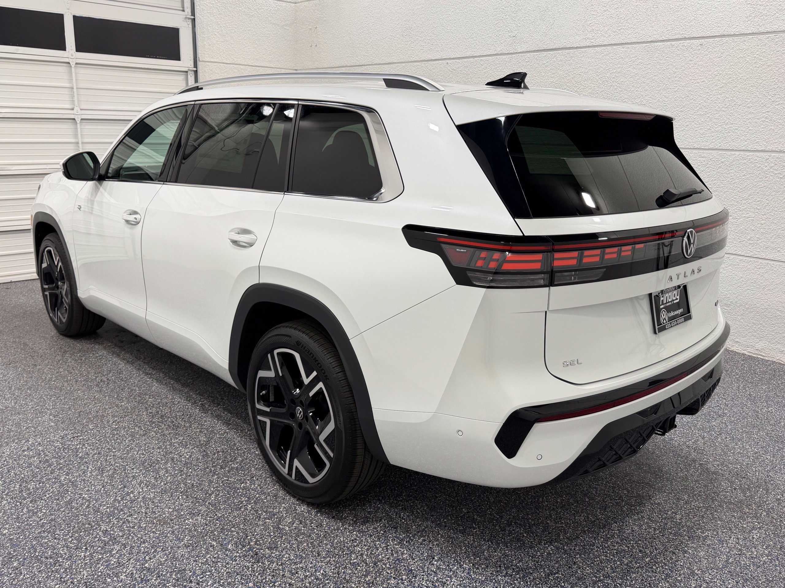 New 2027 Volkswagen Atlas SEL Premium R-Line AWD/4WD image 4