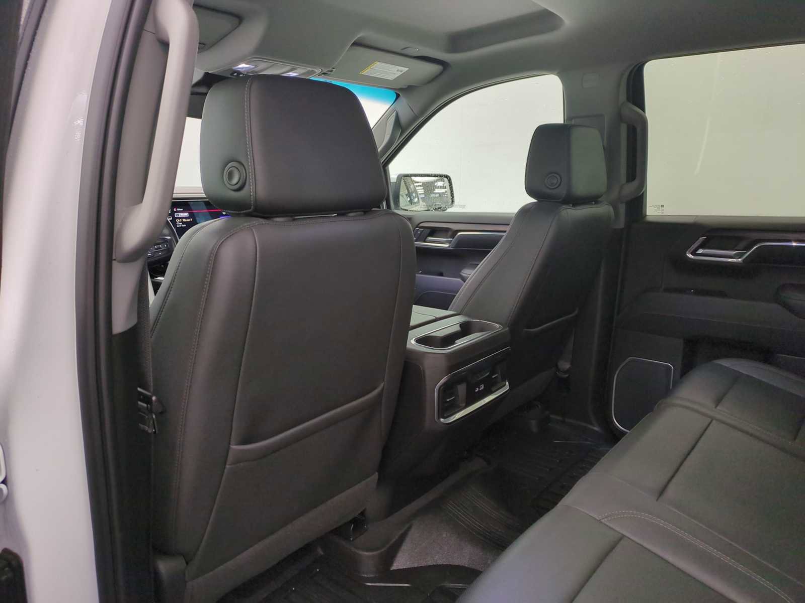 Used 2023 GMC Sierra 1500 SLT w/ SLT Convenience Package AWD/4WD image 17