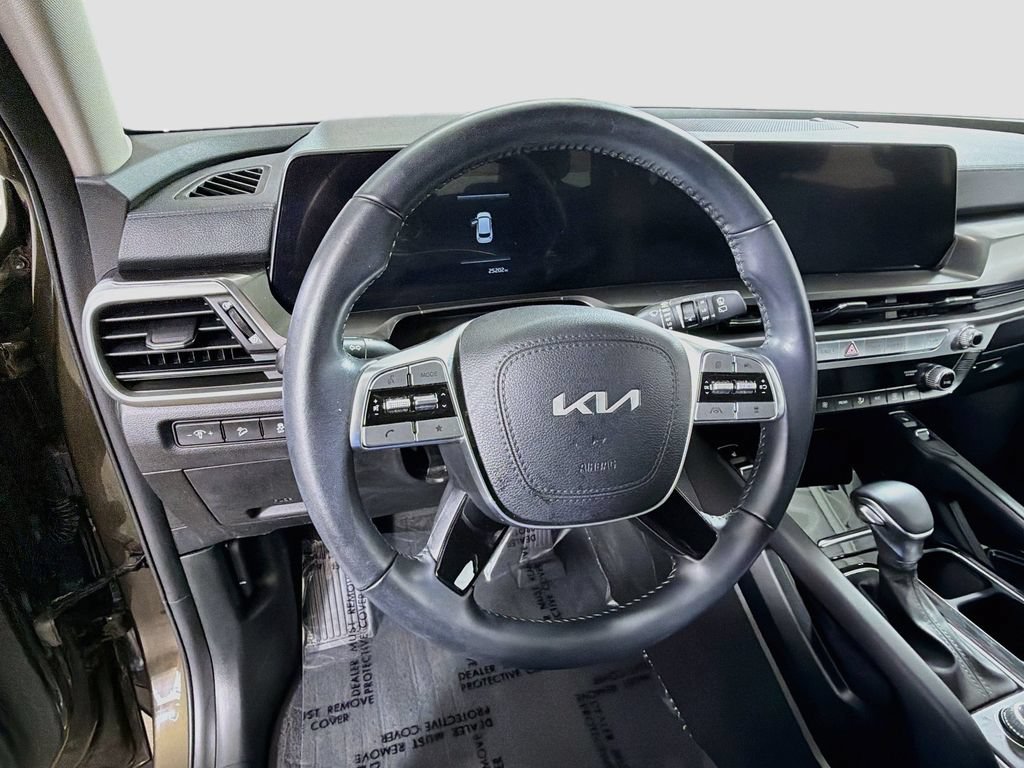 Used 2024 Kia Telluride S AWD/4WD image 13