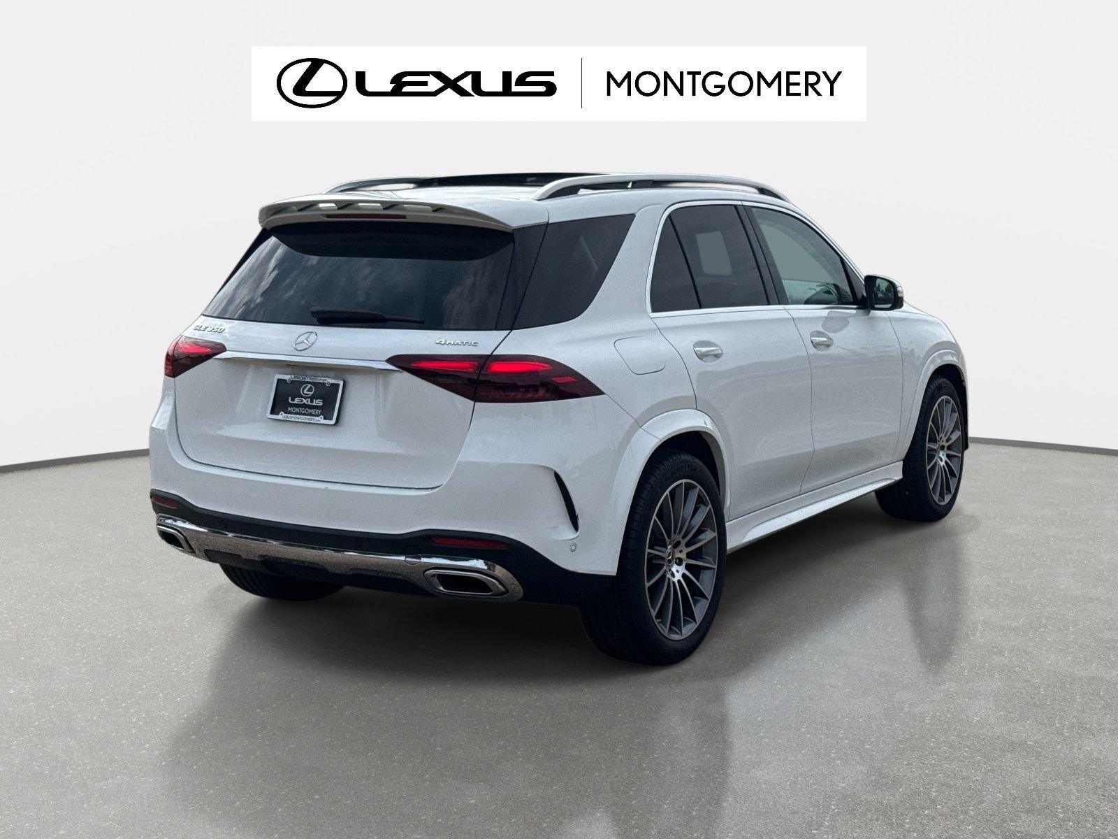 Used 2024 Mercedes-Benz GLE 350 4MATIC image 3